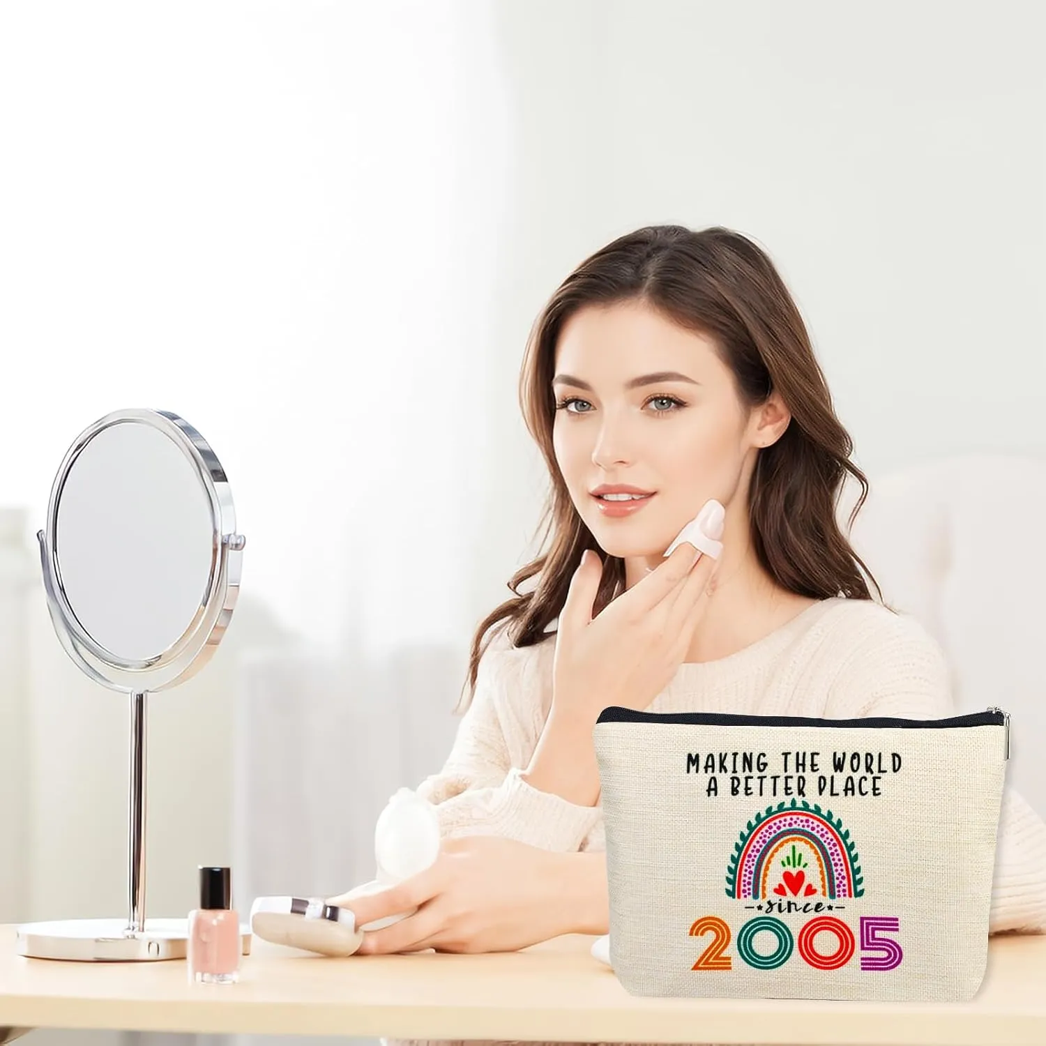20th Birthday Gifts for Her Makeup Bags, 2005 Happy 20th Birthday Decorations for Women Her, 20 Year Old Birthday Gifts Ideas for Daughter, Sister, BFF, Female, Teenage Girls, Cosmetic Travel Pouch