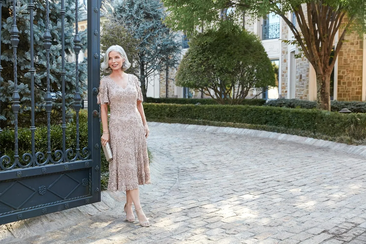 Alex Evenings Women's Midi Stretch Lace & Sequin Formal Dress, Wedding Guest, Mother of The Bride (Petite and Regular Sizes)