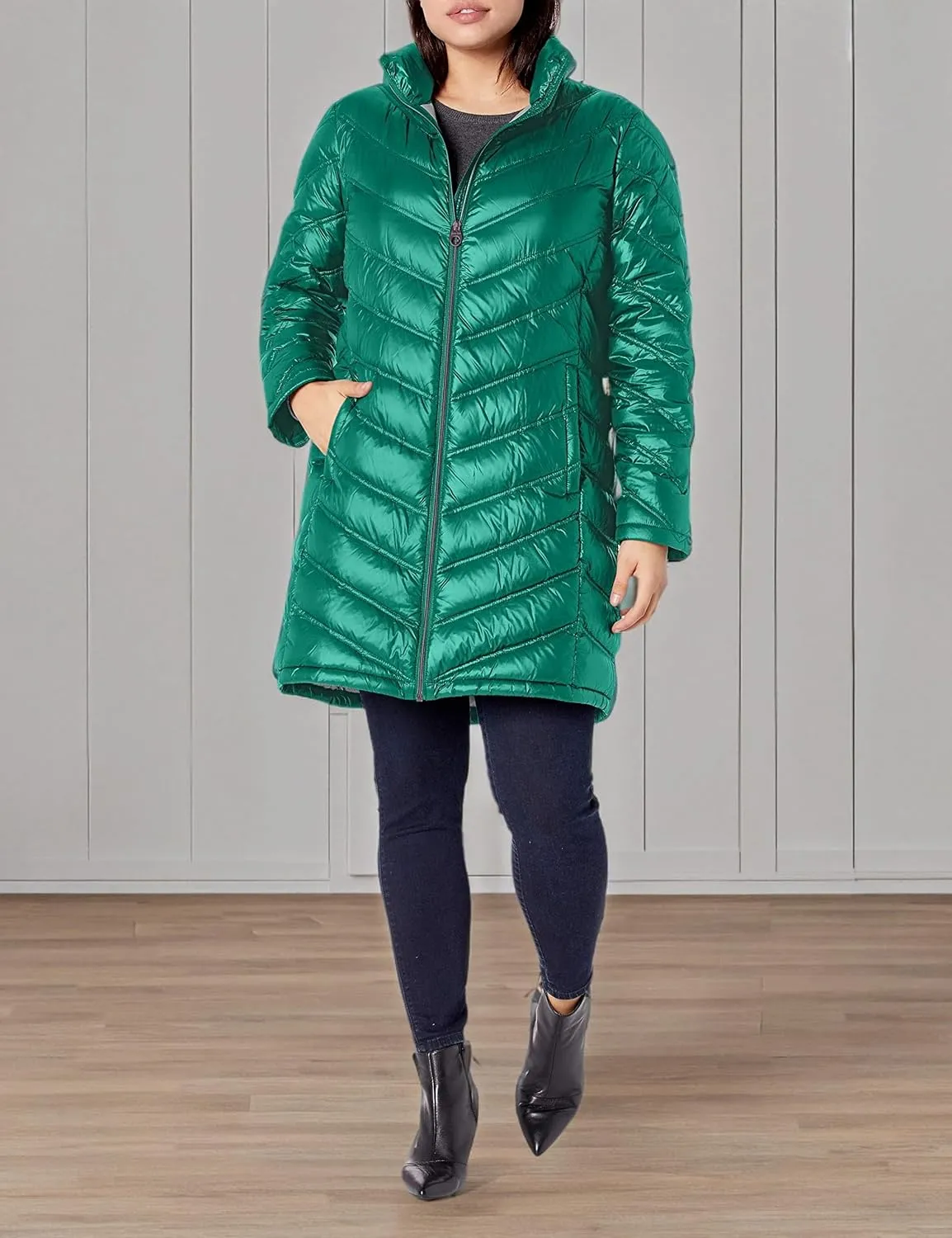 Calvin Klein Women's Chevron Quilted Packable Down Jacket (Standard and Plus)