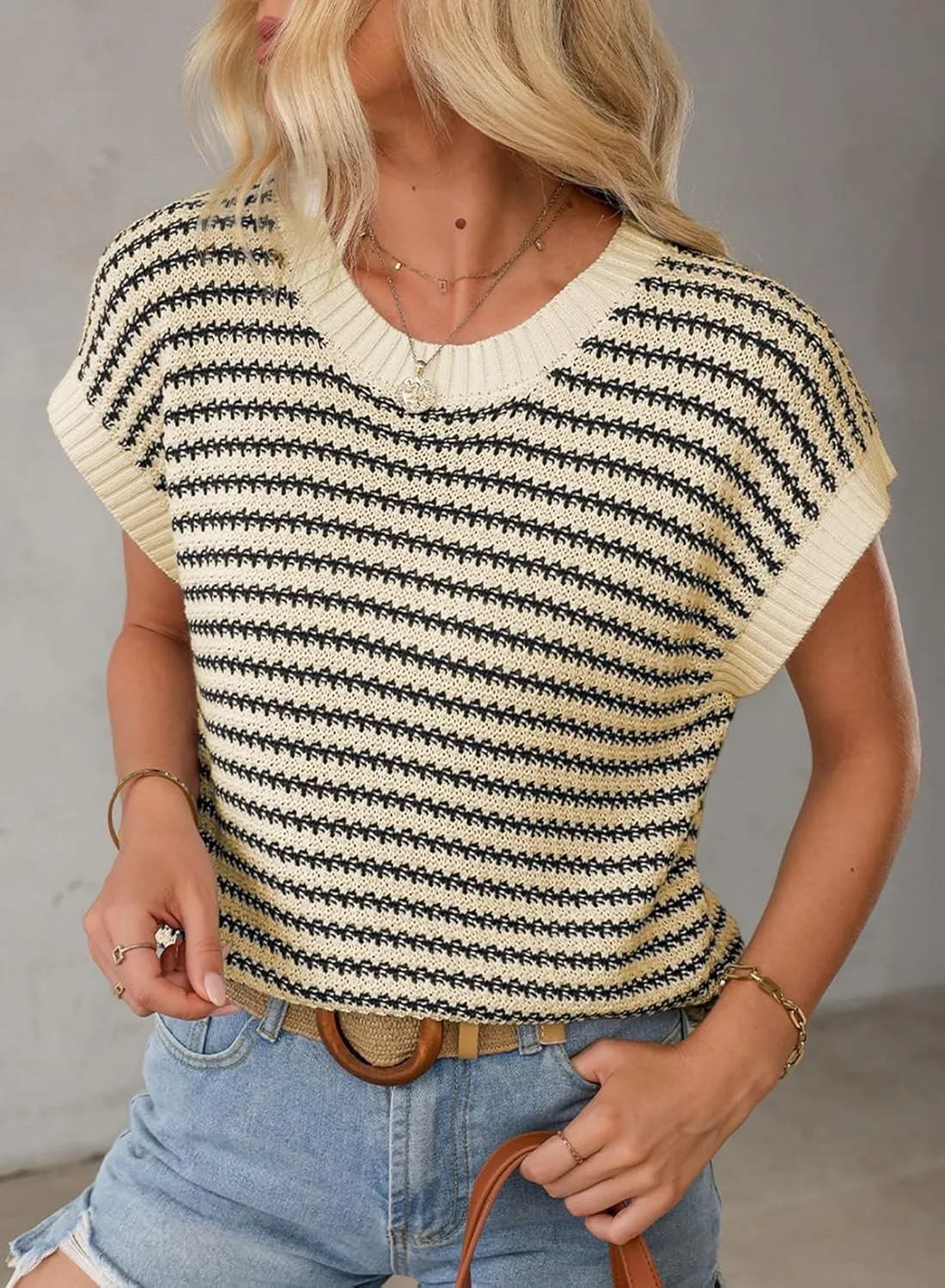 EVALESS Women's Sweater Vest Striped Pullover Tank Top Round Neck Cap Sleeve Lightweight 2025 Summer Casual Clothes
