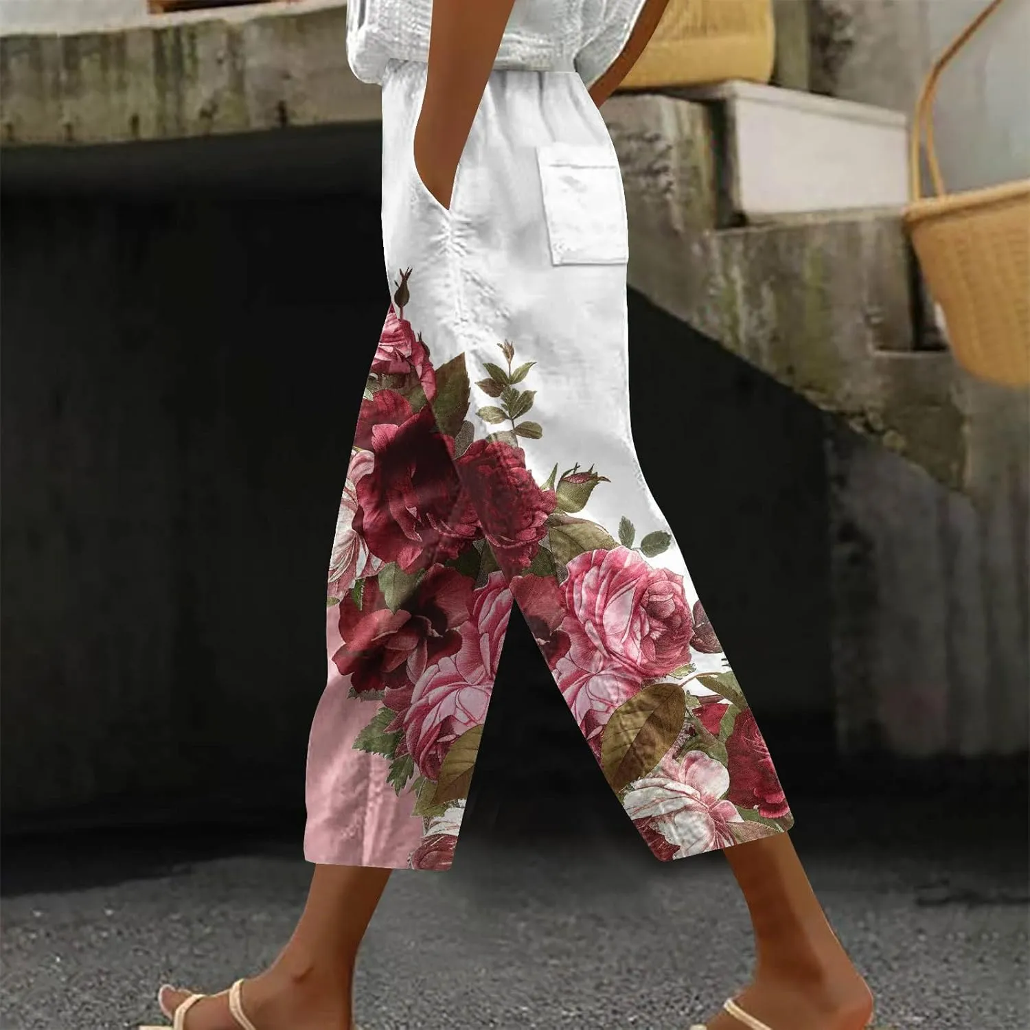 Hawaii Capri Pants for Women Casual Tropical Floral Print Pants Elastic High Waist Drawstring Summer Beach Trousers