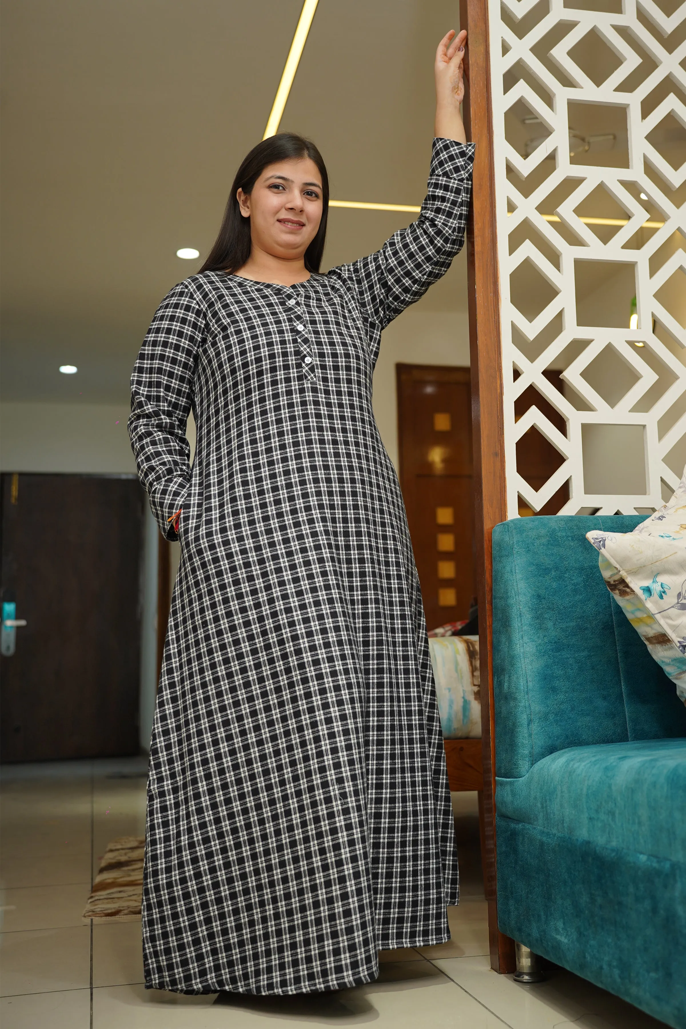 Midnight Grids Woollen Night Gown