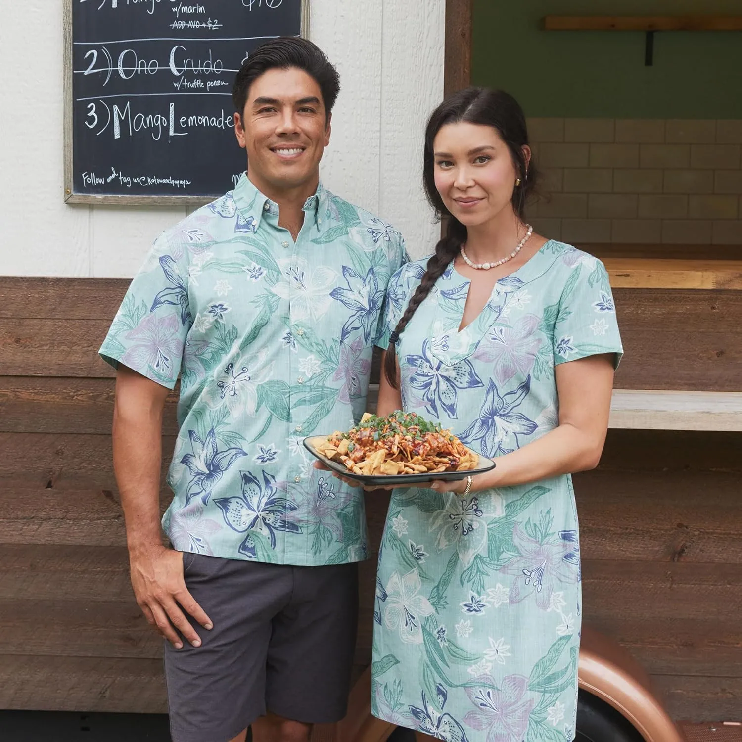 Reyn Spooner Floral Hawaiian Aloha Shirt - Tailored Button Front
