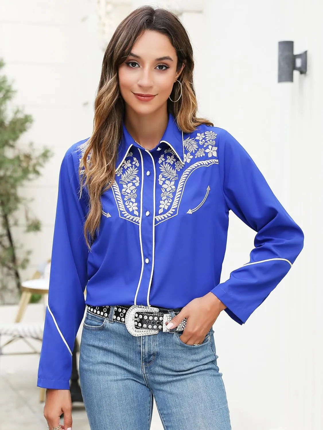 Western Shirts for Women Embroidered Long Sleeve Floral Button Up Rodeo Cowgirl Show Wear Ladies Clothes