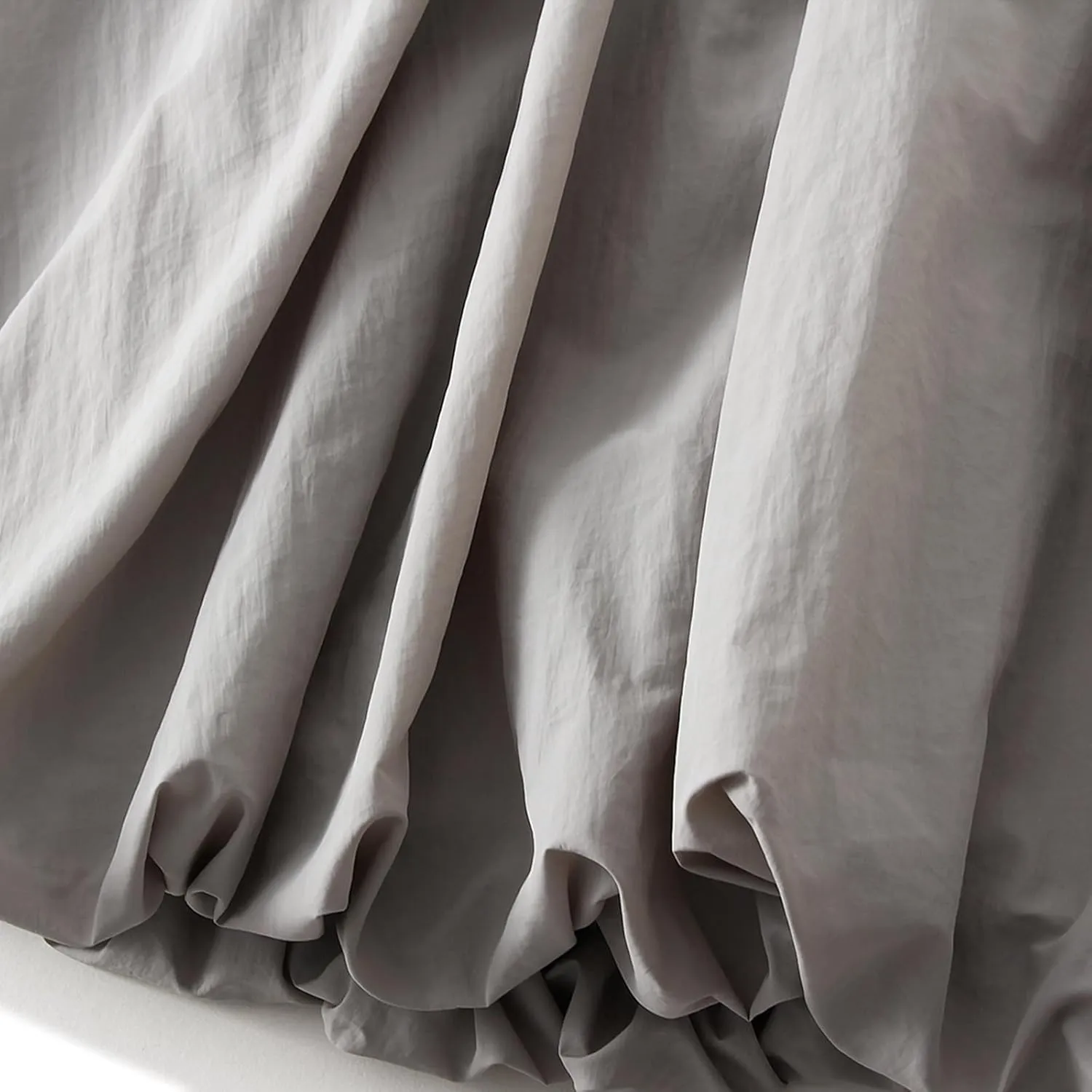 Women's Y2k Bubble Maxi Skirt Elastic Waist Puffy Hem Skirt Casual A Line Flowy Long Flower Bud Skirts